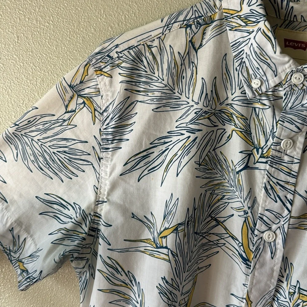 Levi's Men's Leaf Print‎ Shirt - White and Yellow button up/down